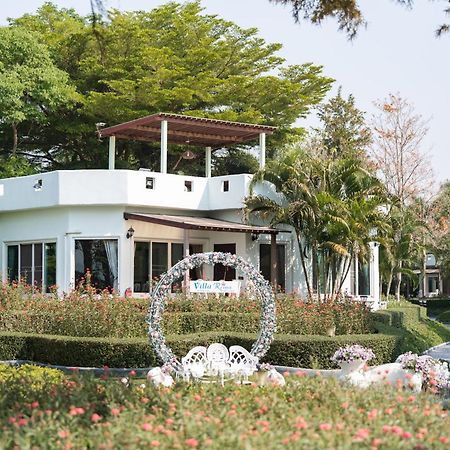 Villa Reina Resort Nong Nam Daeng Exteriér fotografie
