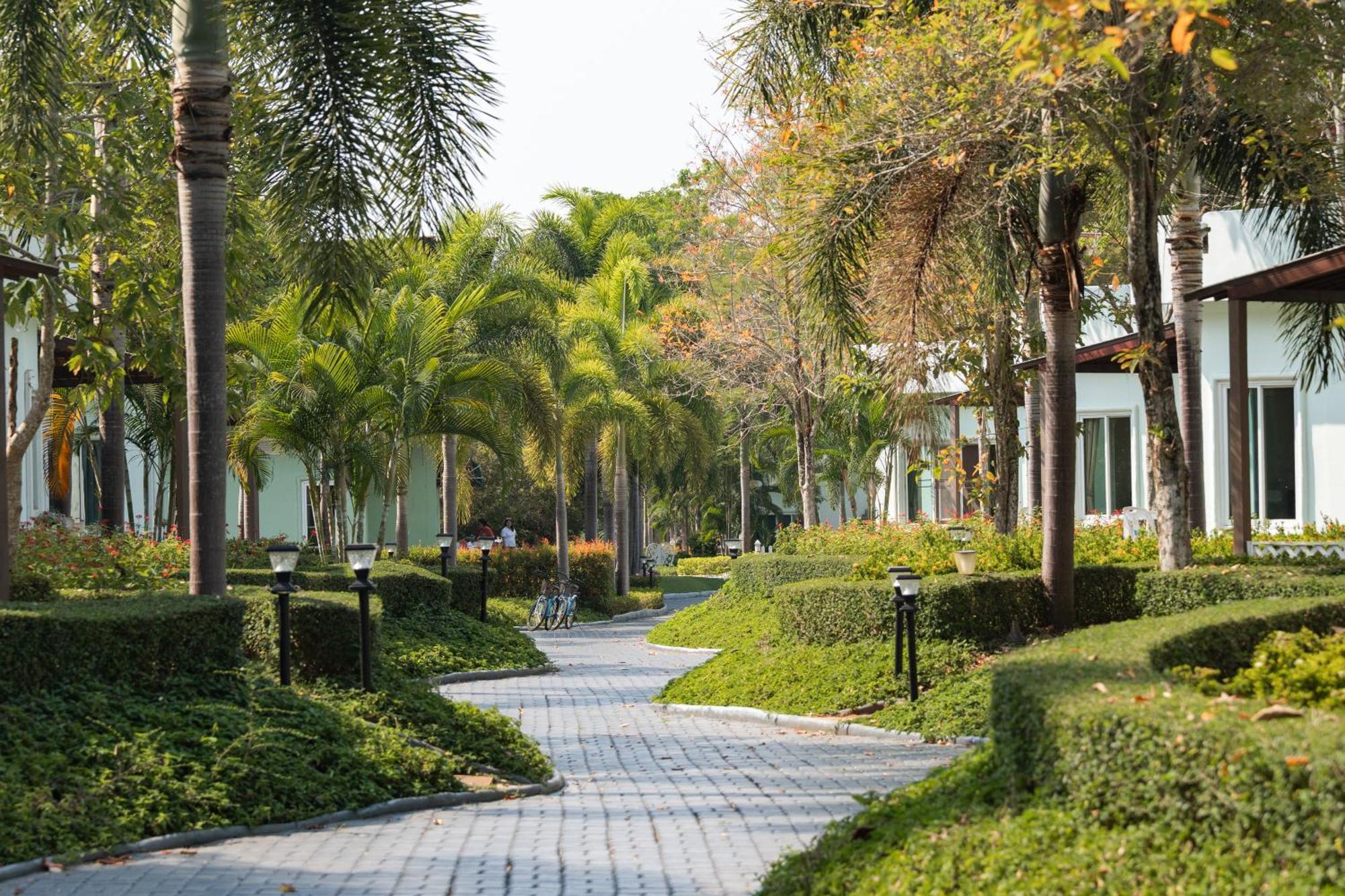 Villa Reina Resort Nong Nam Daeng Exteriér fotografie