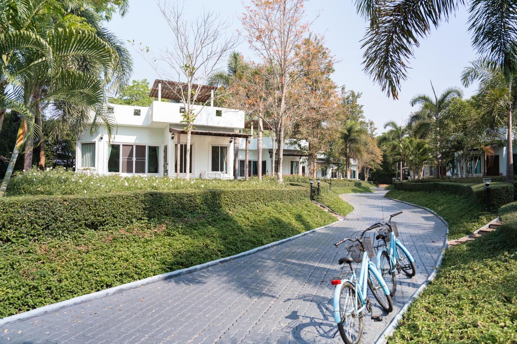 Villa Reina Resort Nong Nam Daeng Exteriér fotografie