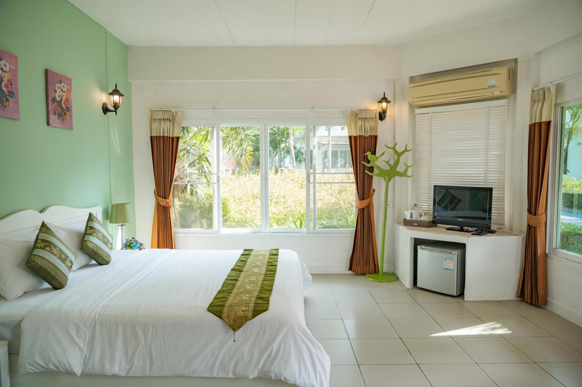 Villa Reina Resort Nong Nam Daeng Exteriér fotografie