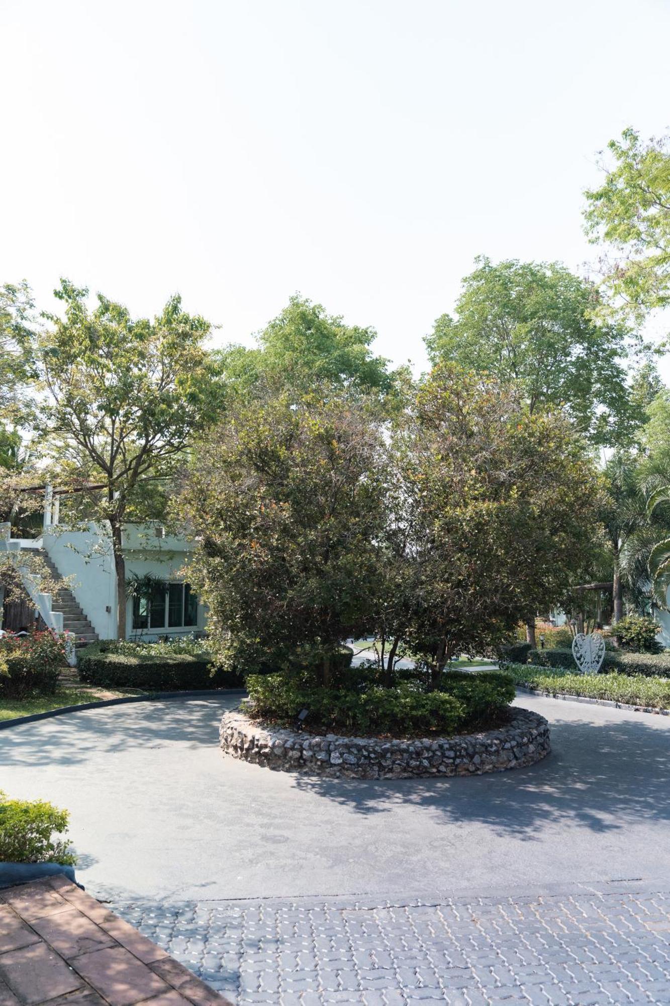 Villa Reina Resort Nong Nam Daeng Exteriér fotografie