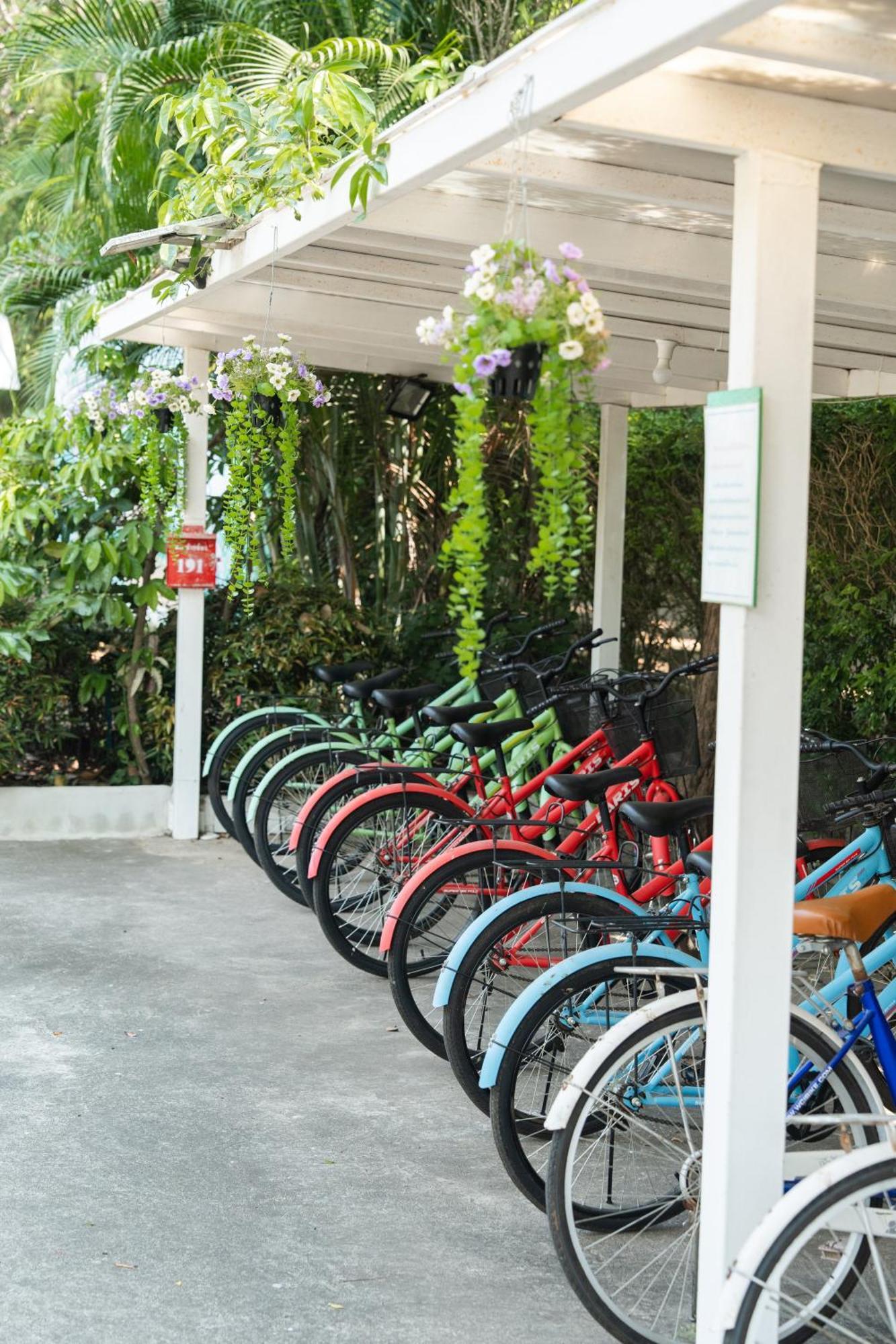 Villa Reina Resort Nong Nam Daeng Exteriér fotografie