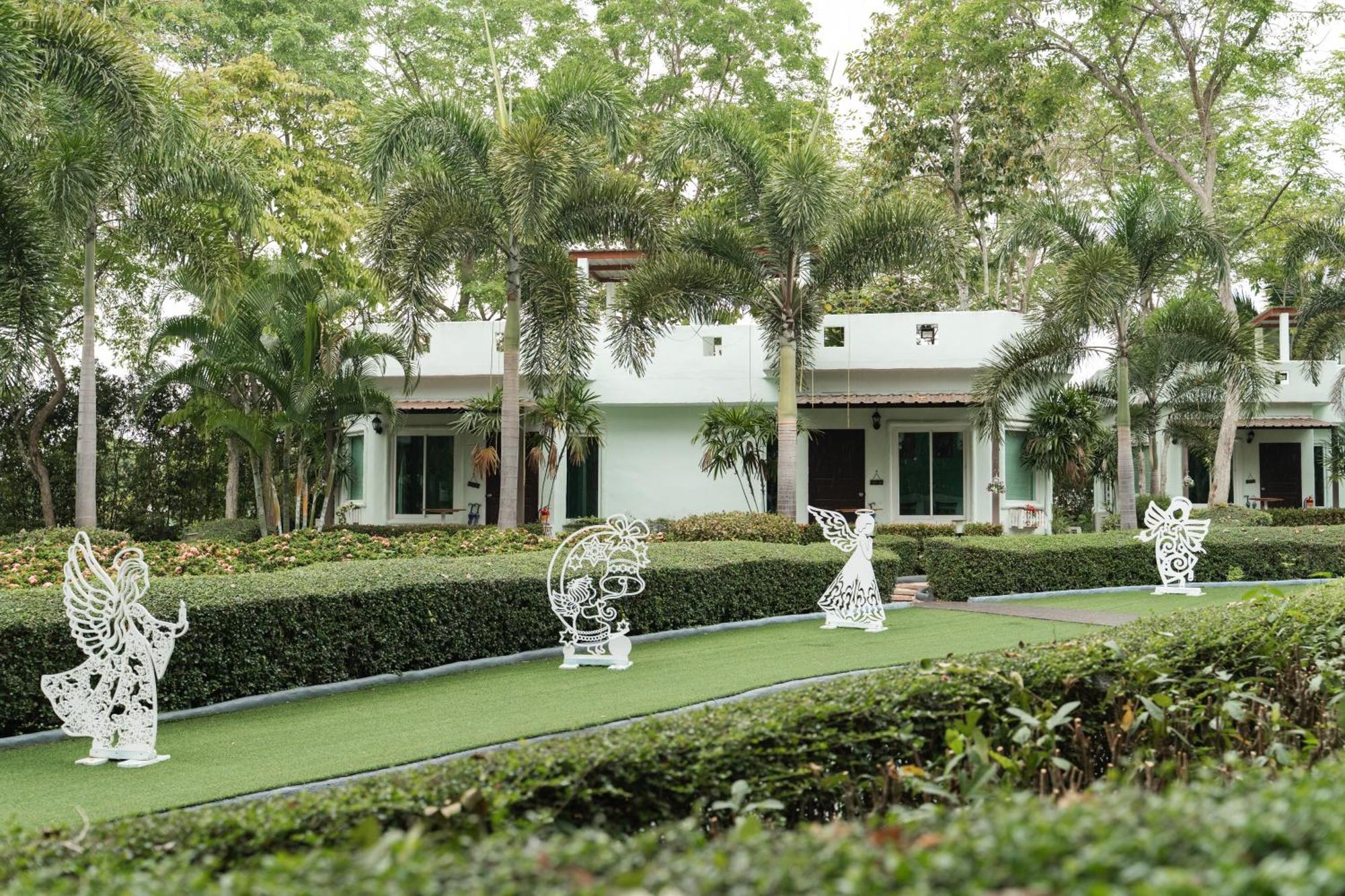 Villa Reina Resort Nong Nam Daeng Exteriér fotografie